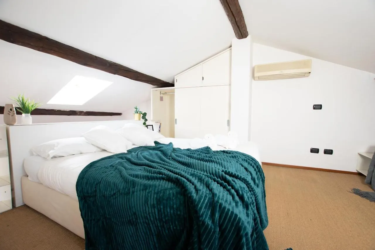 Ihost Apartment - Ticinese 75 Milan 0*,  Italy